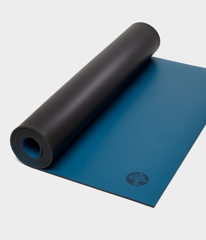 Gaiam Premium Print Reversible Yoga Mat, Inner Peace Lotus, 5/6mm, Mats -   Canada