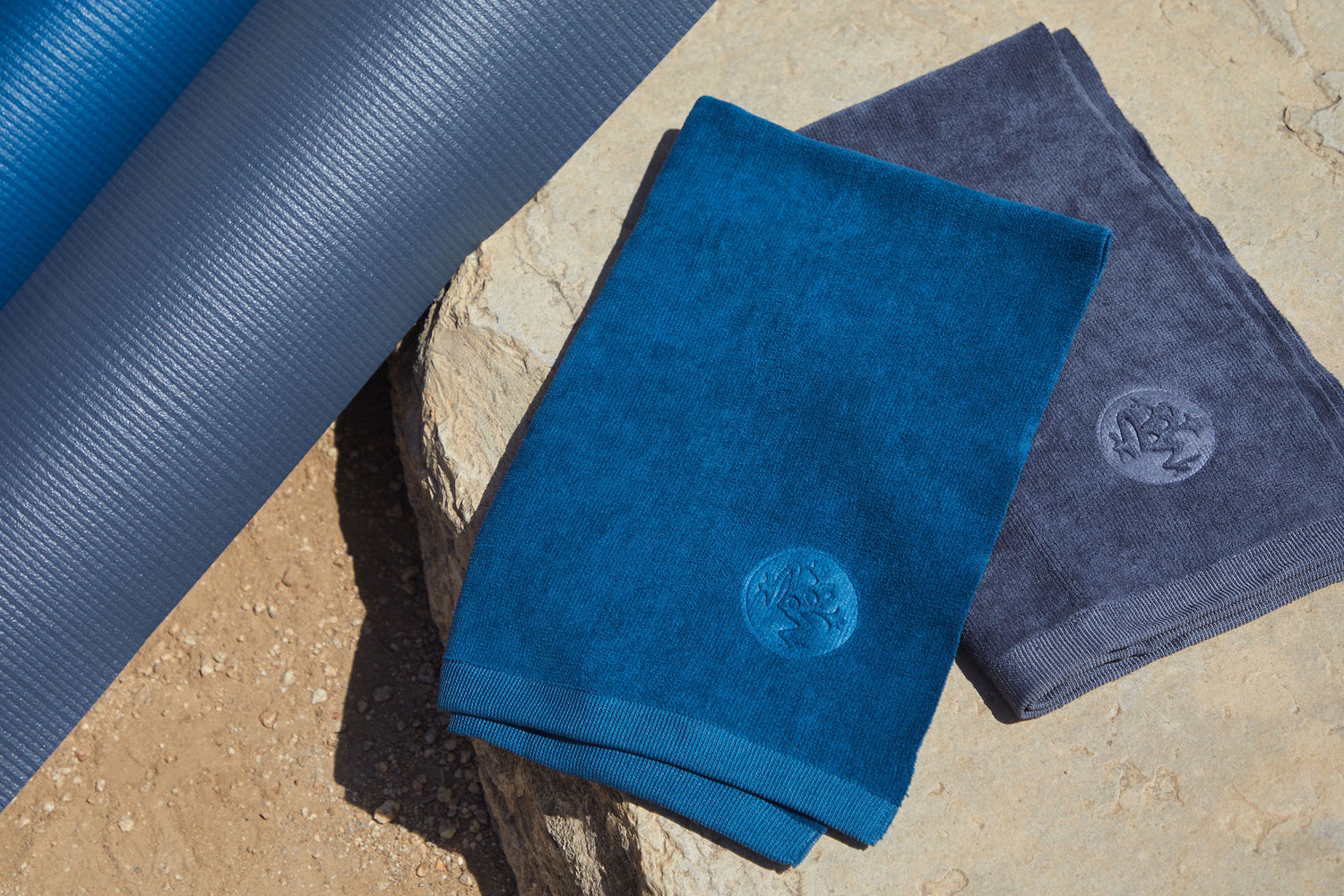 Manduka】eQua Hand Towel Yoga Hand Towel-Bloom (wet and non-slip) - Shop  manduka-tw Fitness Accessories - Pinkoi
