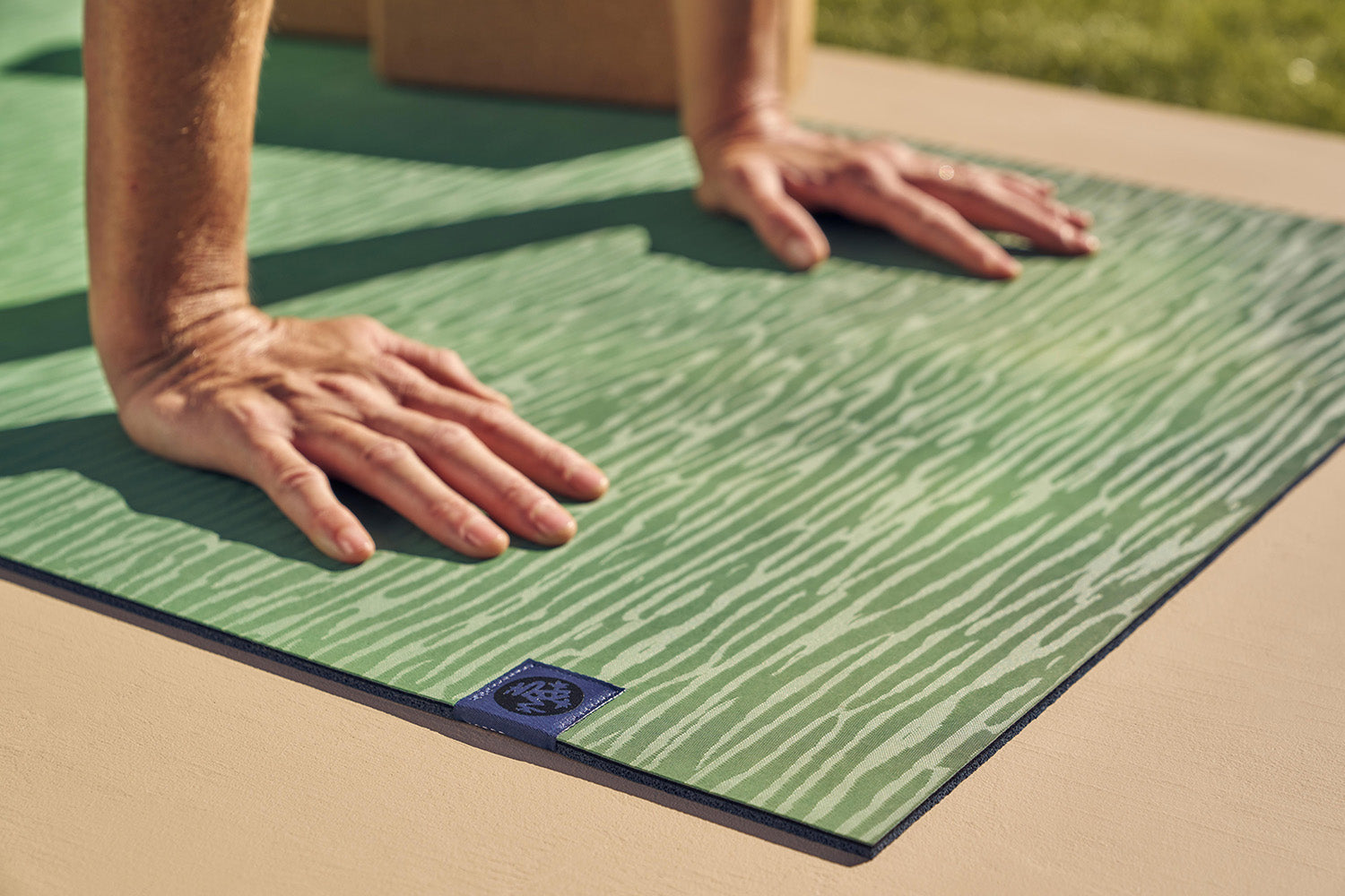 Manduka eKO Lite Yoga Mat Salvia Marbled 4mm - Simply Green