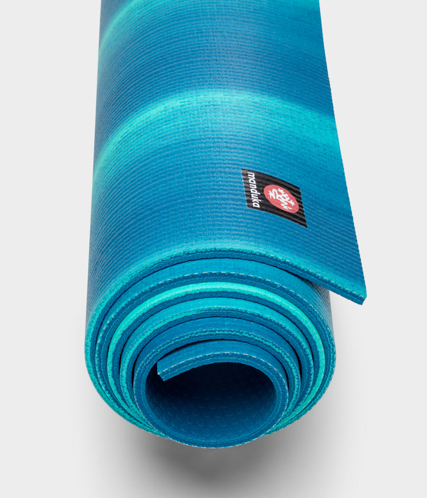  Manduka PRO Yoga Mat - For Women and Men, Non Slip, Cushion  for Joint Support and Stability, Thick 6mm, 71 Inch (180cm), Black : Manduka  Yoga Mat : Sports & Outdoors