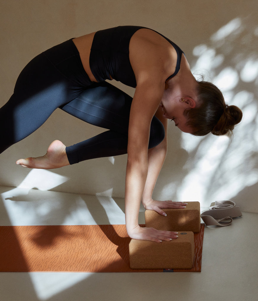 Flat cork yoga block - KURMA Yoga - sustainably made in Europe